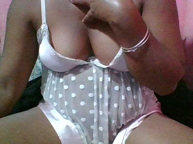 Imannoellah webcam bongacams model stream image