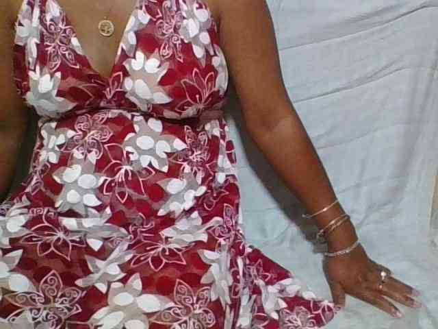 Imanoellah Live Webcam on BongaCams