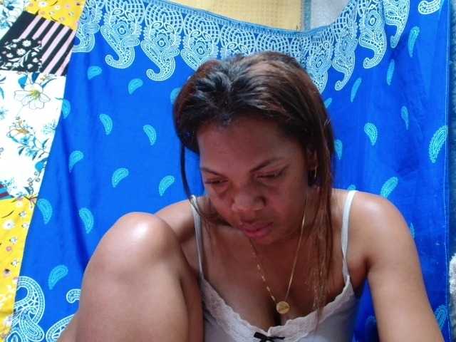 Carrollina's BongaCams show and profile