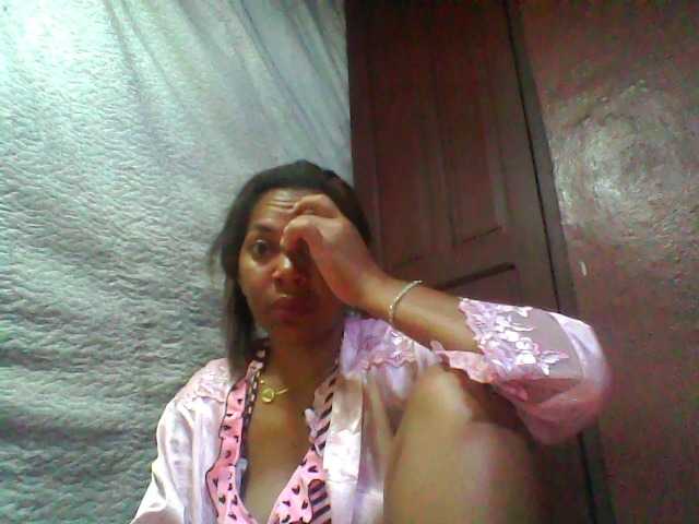 Carrollina's BongaCams show and profile