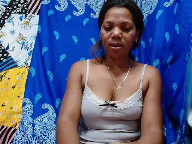 Carrollina's BongaCams show and profile