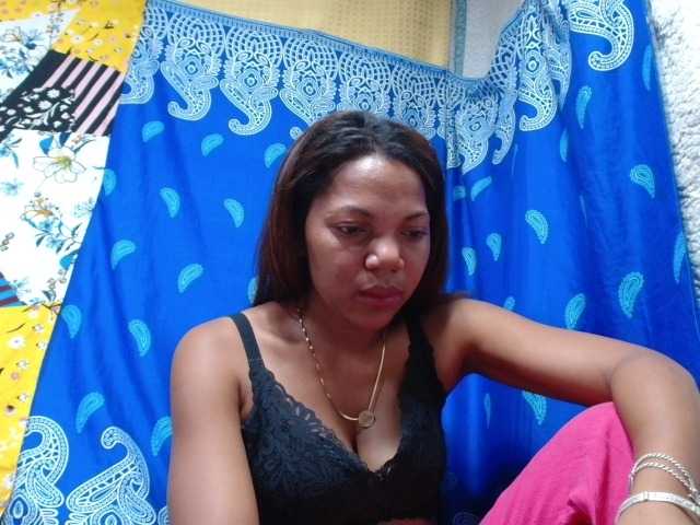 Carrollina's BongaCams show and profile