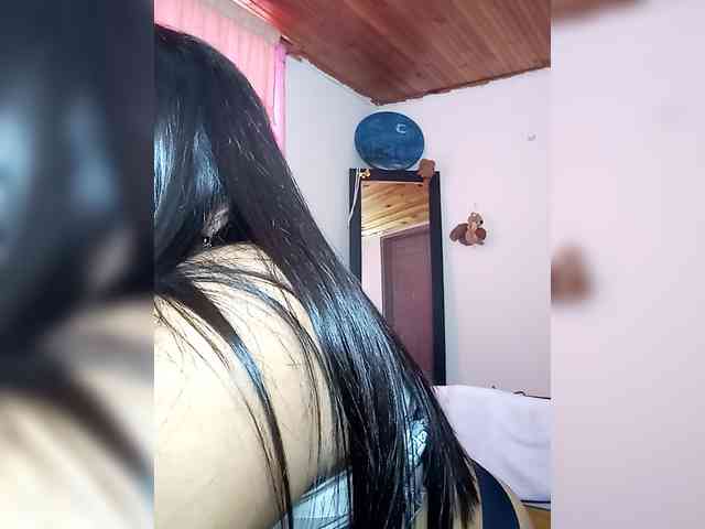 pocahontassex Live Webcam on BongaCams