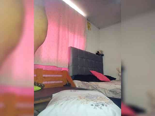 KATYGONZALEZ webcam