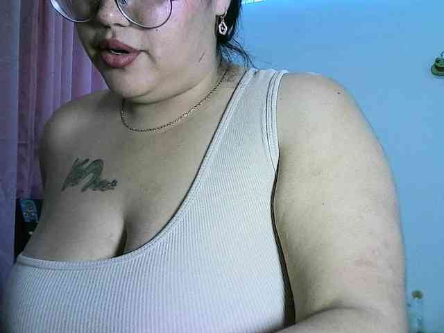 Модель: KATYGONZALEZ