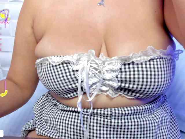 anny-rouse24 webcam