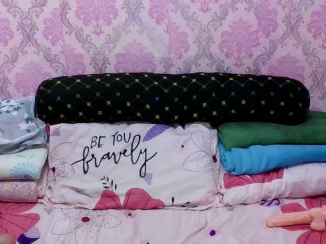 Pinky121's BongaCams show and profile