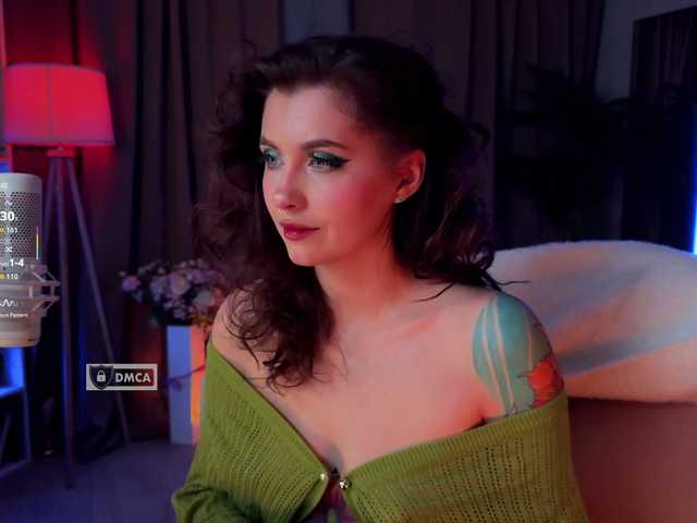 HoneyCherry's BongaCams show and profile