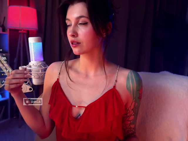 HoneyCherry's BongaCams show and profile