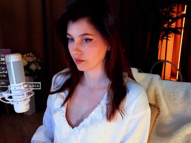 HoneyCherry's BongaCams show and profile