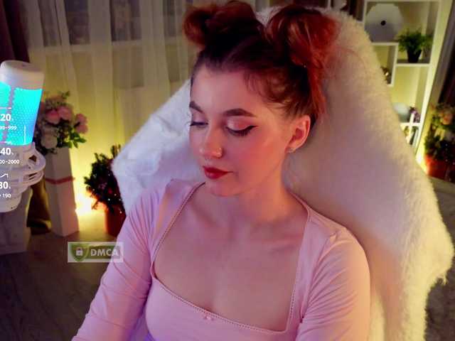 HoneyCherry's BongaCams show and profile