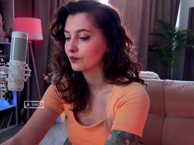 HoneyCherry's BongaCams show and profile