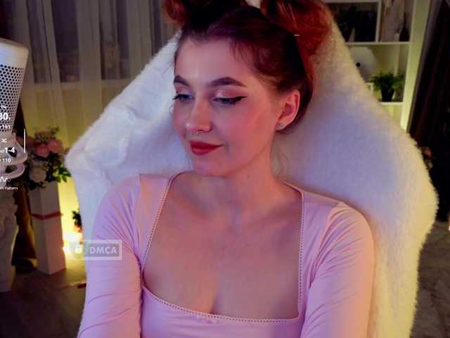 HoneyCherry's BongaCams show and profile
