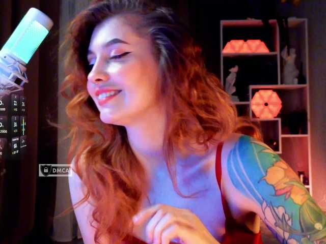 HoneyCherry's BongaCams show and profile