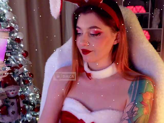 HoneyCherry's BongaCams show and profile