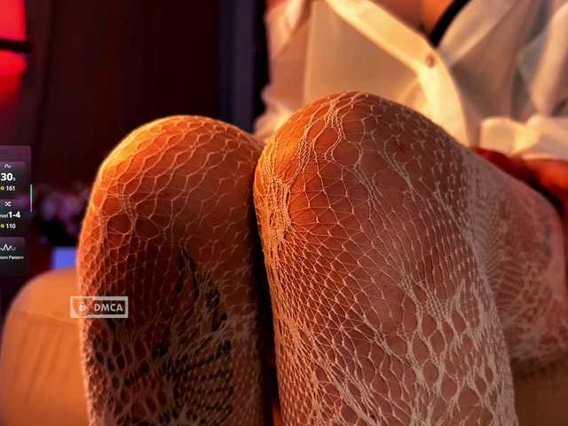 HoneyCherry's BongaCams show and profile