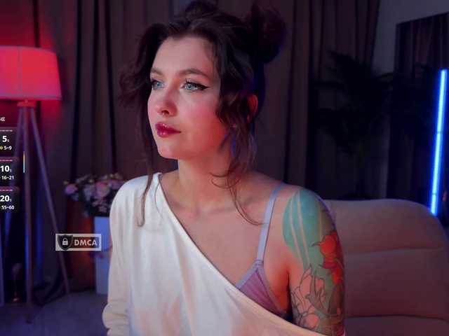 видео HoneyCherry