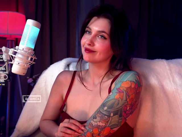 HoneyCherry's BongaCams show and profile