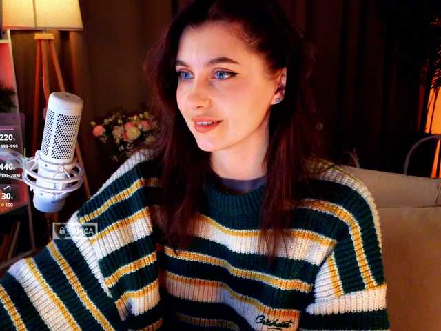 HoneyCherry's BongaCams show and profile