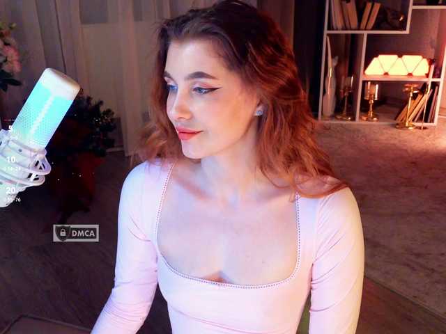 HoneyCherry's BongaCams show and profile