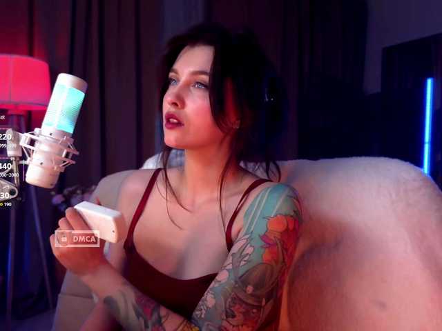 HoneyCherry's BongaCams show and profile