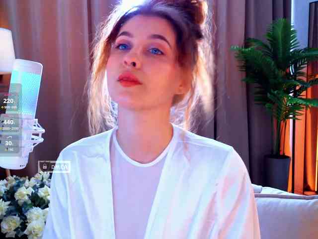 free nude videochat HoneyCherry