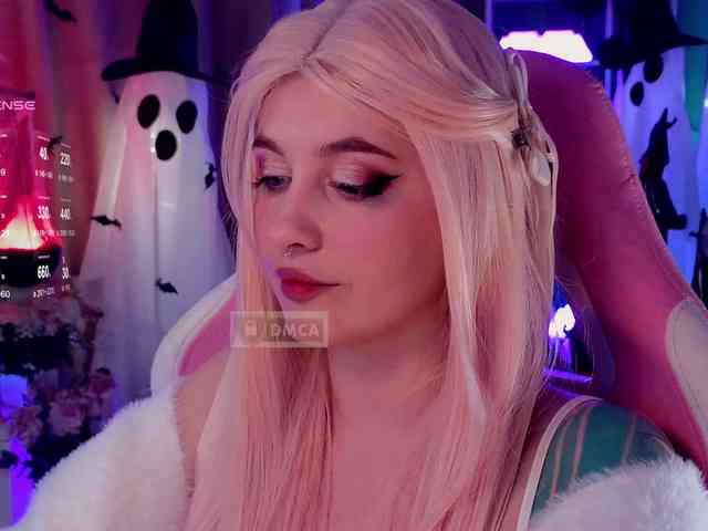 HoneyCherry webcam