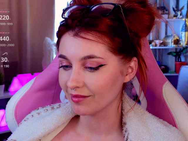 HoneyCherry webcam