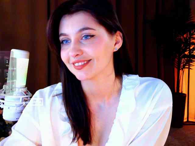 HoneyCherry Live Webcam on BongaCams