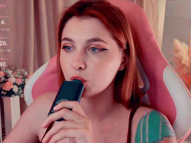 HoneyCherry webcam