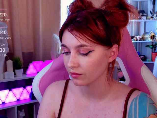 HoneyCherry webcam