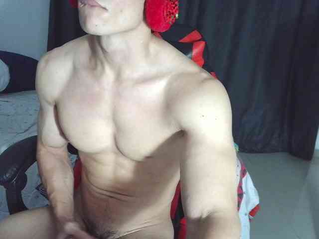 AresHolland Live Webcam on BongaCams