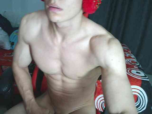 AresHolland Live Webcam on BongaCams