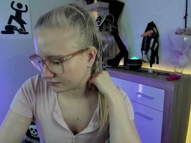 Check out cute camwhore NancyErotic NancyErotic from BongaCams