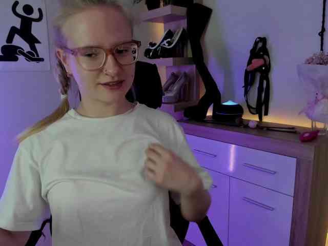 NancyErotic webcam