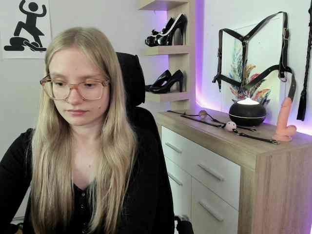 live nude chatroom NancyErotic