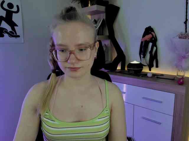 NancyErotic webcam