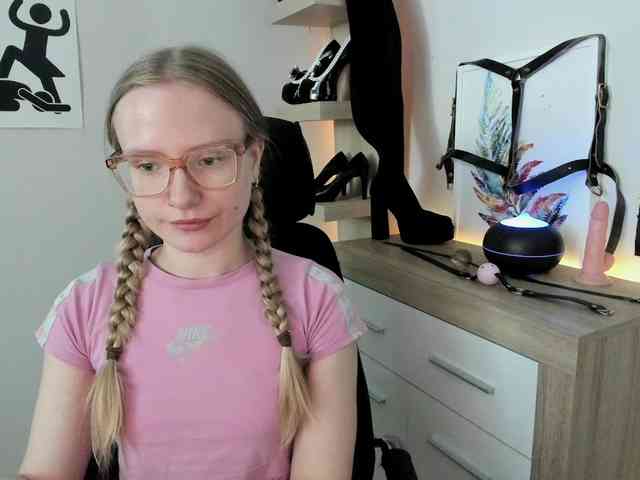NancyErotic webcam