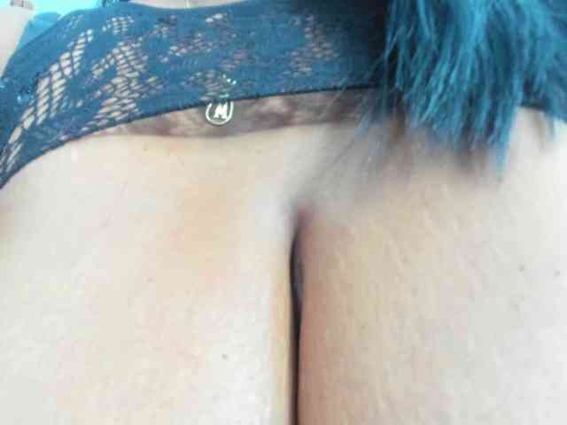 milfebony webcam
