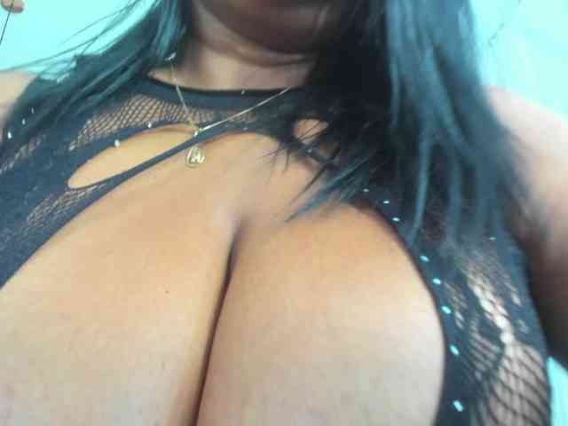 milfebony webcam
