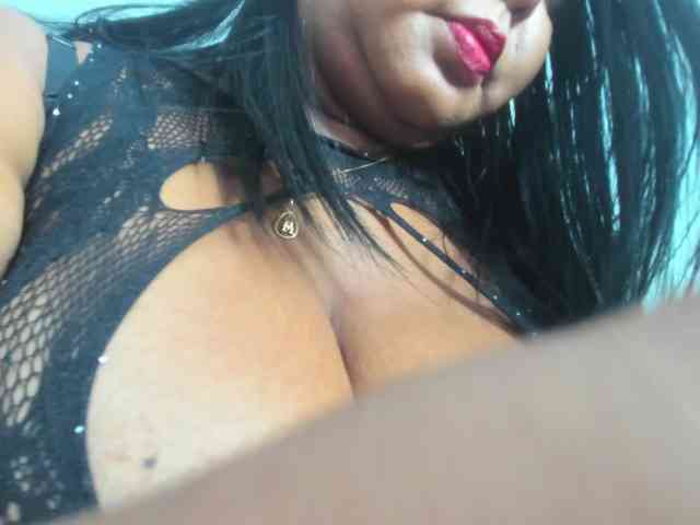 milfebony webcam