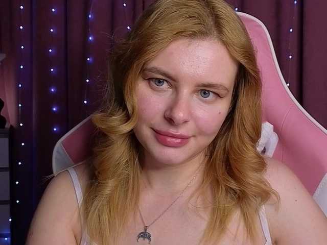 DariaPon from BongaCams