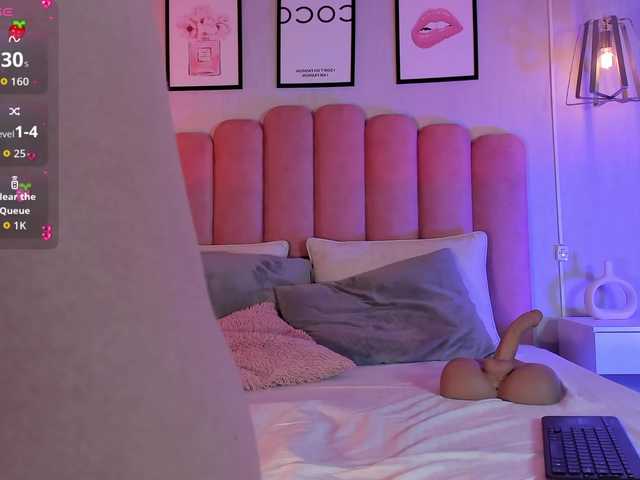 Ashley-Pink's BongaCams show and profile