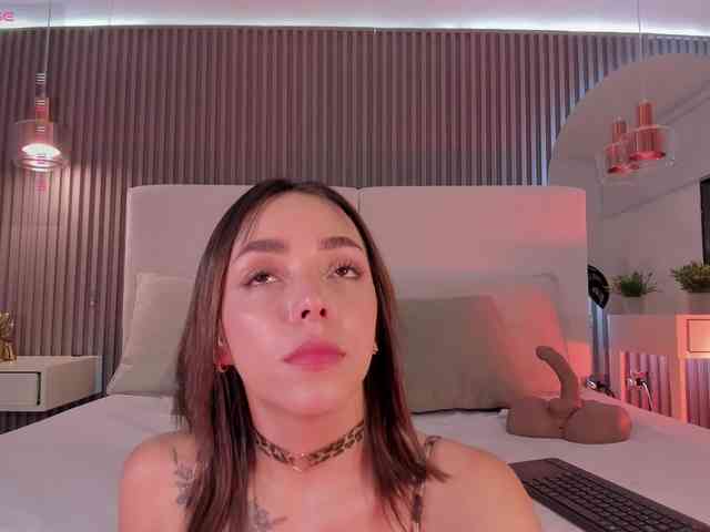 Ashley-Pink webcam