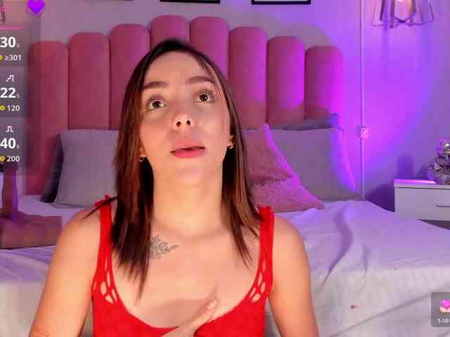 Ashley-Pink webcam