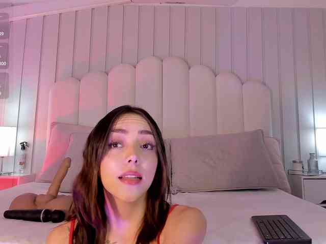 Ashley-Pink webcam