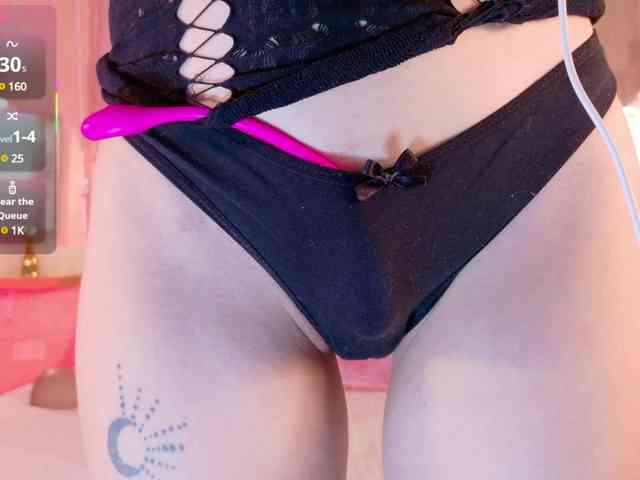 Ashley-Pink webcam