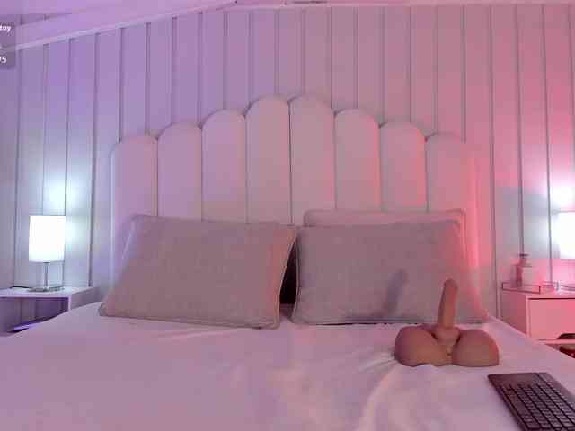 Ashley-Pink Ashley-Pink