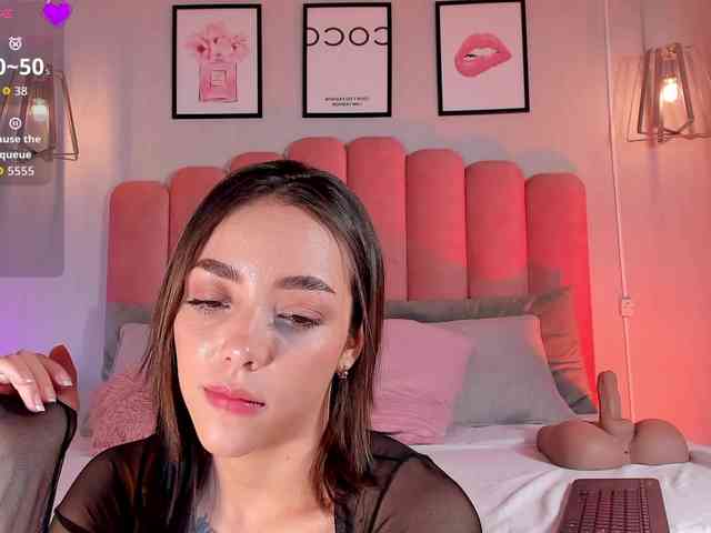 Ashley-Pink webcam