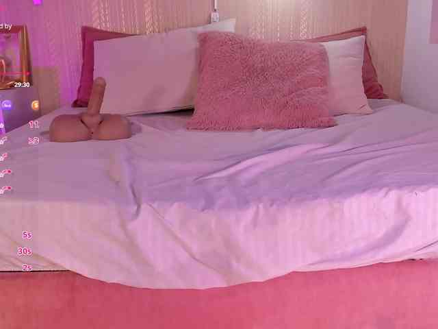 Ashley-Pink webcam